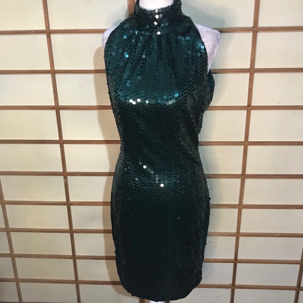 Vintage 90s green sequin cocktail dress 10 party so cute!!! More like an 8